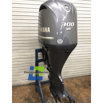 Yamaha F300UCA 4-Stroke Outboard Motor
