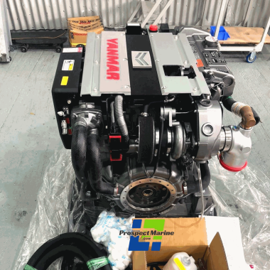 Selling Yanmar 4LV250 Inboard Marine Diesel Engine 250 HP
